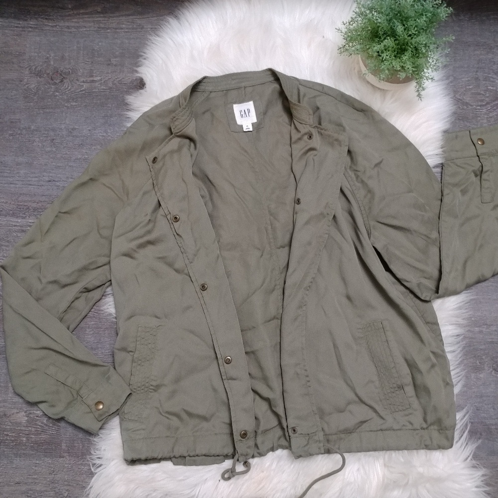 GAP Army Green lightweight Jacket - Picture 2 of 6